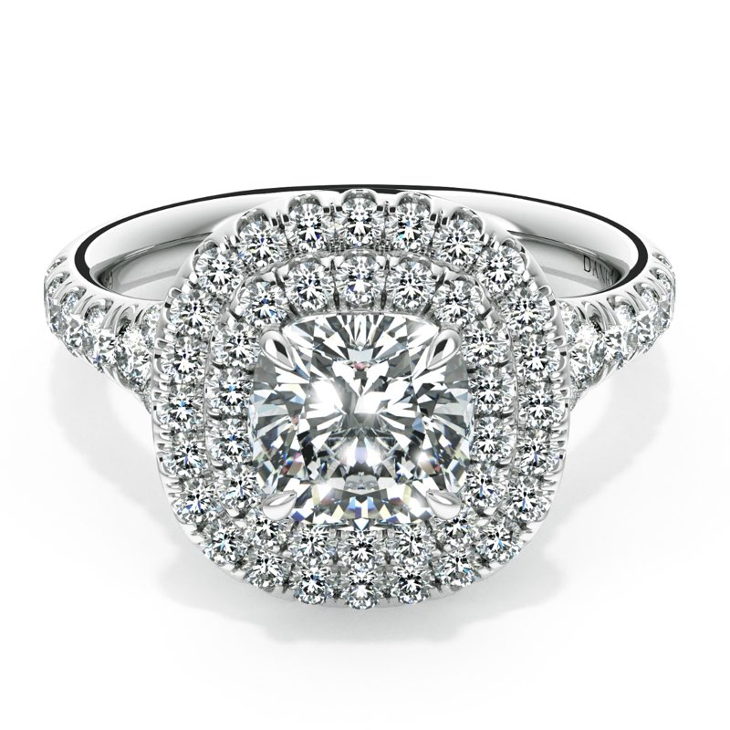 Norme De Engagement Ring